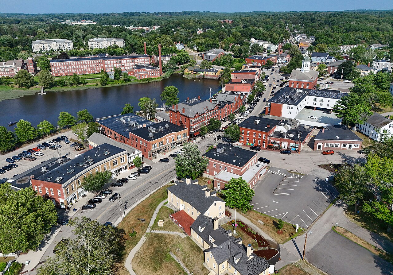 Aerial view of downtown Exeter and the Squamscott River